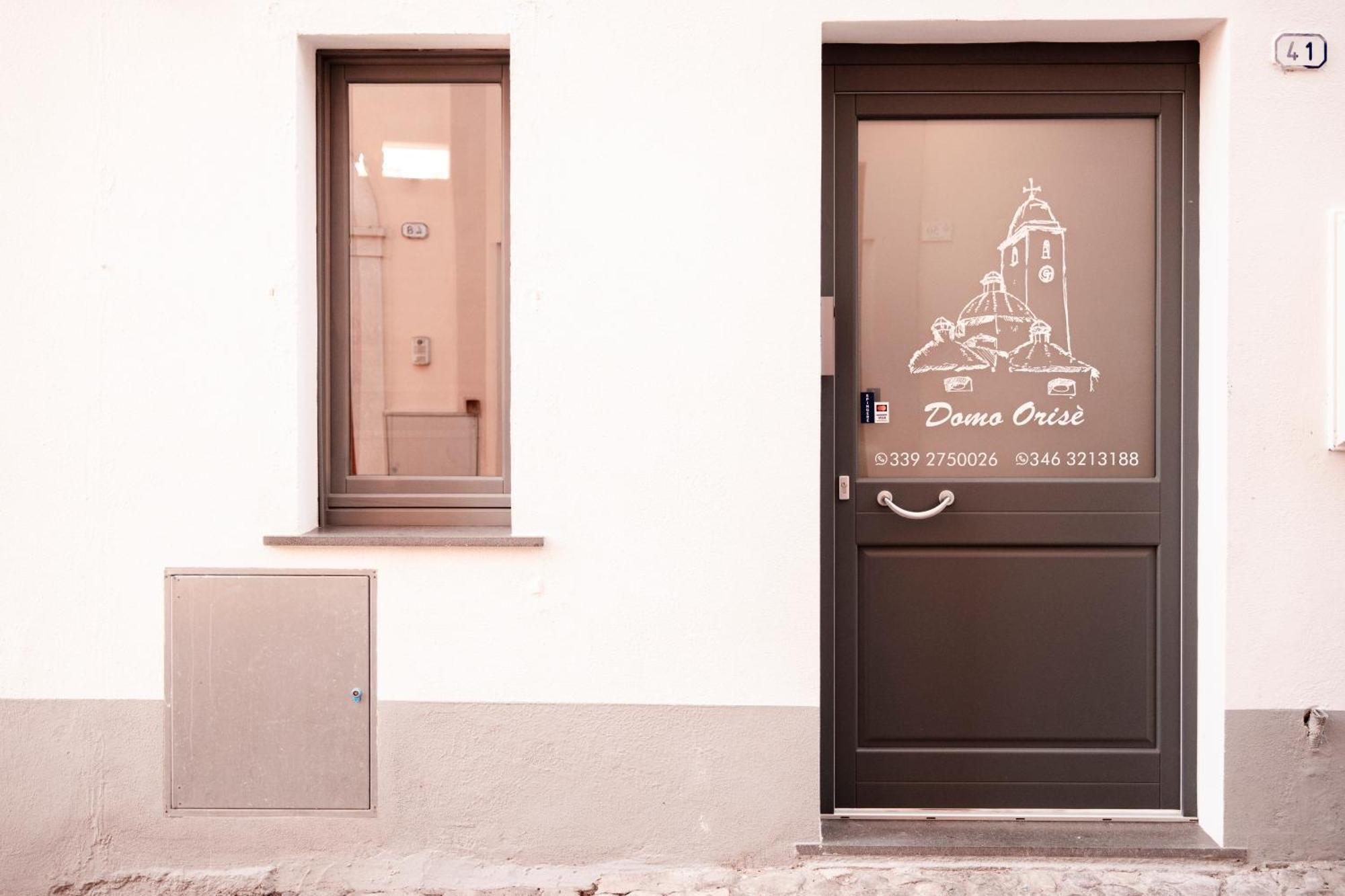 Domo Orise Alloggio In Pieno Centro Orosei Buitenkant foto